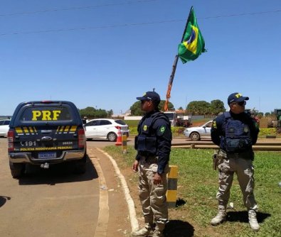 PRF libera rodovias