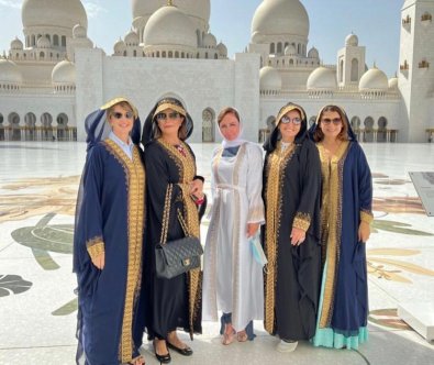 VIRGINIA-DUBAI.JPG
