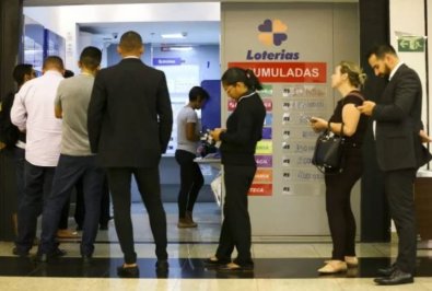 LOTERICA-FILA.JPG