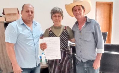 carmelinda leal, prefeita de carlinda.jpg