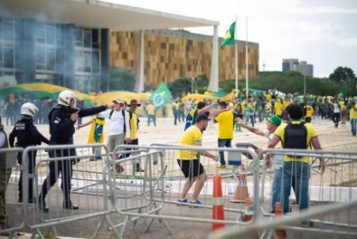 terroristas, bolsonaristas, ataques congresso