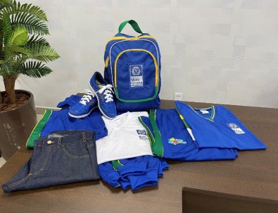 Uniforme e material escolar Governo