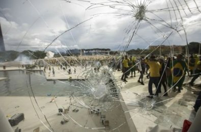 ataques em brasilia.jpg