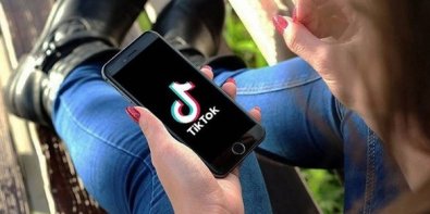 TIK TOK.jpg