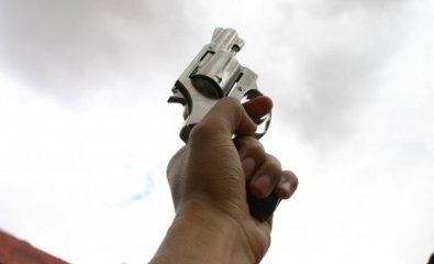 tiro para o alto, revolver