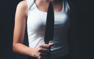 filha mata pai a facadas 