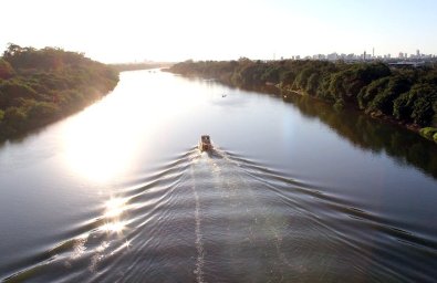 barco rio cuiaba
