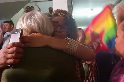 edna abraco 2.JPG