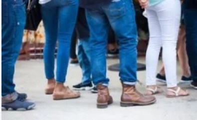 FILA DE BANHEIRO.jpg