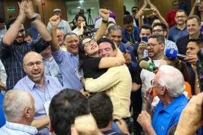 janaina e leo bortolin.jpg