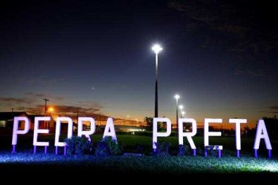 pedra preta.jpg