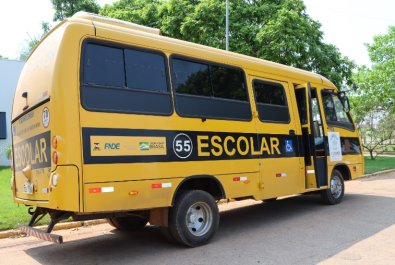 onibus escolar caceres