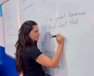 Professora ingles MT