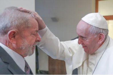 LULA E PAPA.jpg