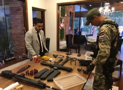 ARMAS.jpg