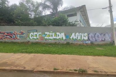 aluno esfaqueado