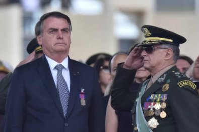 bolsonaro e miliares