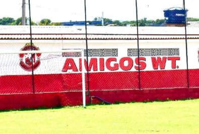 Miniestadio, amigos W.T.