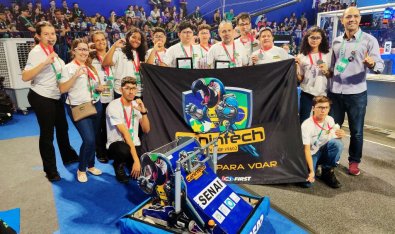 estudantes robotica