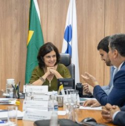 Ministra, Emanuel e Emanuelzinho