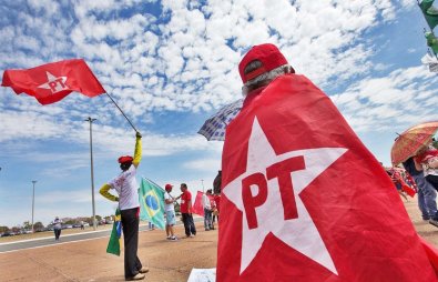 bandeira PT