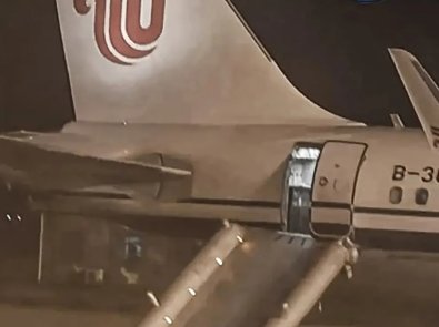 aviao-saidaemergencia
