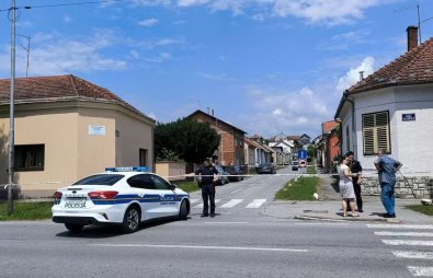 Carro polï¿½cia Croï¿½cia