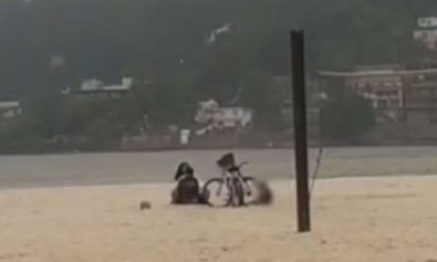 casal, sexo praia.jpg