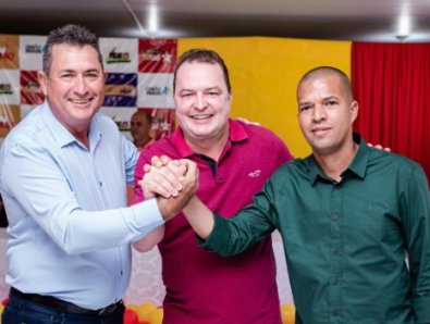 prefeito e vice sao pedro da cipa .jpg