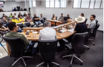 REUNIAO CAMARA.JPG