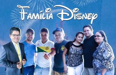 FAMILIA DISNEY.JPG