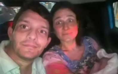 NASCIMENTO NO ESTACIONAMENTO.JPG