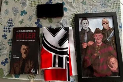 ARTIGOS NAZISTA.JPG