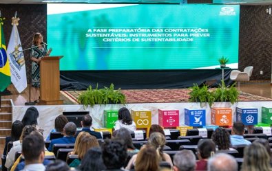 01 - FOTO 1 - AUDITï¿½RIO PALESTRA.jpg