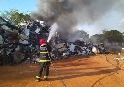 fogo reciclagem.jpg