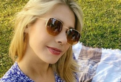 MATOU A AMIGA.JPG