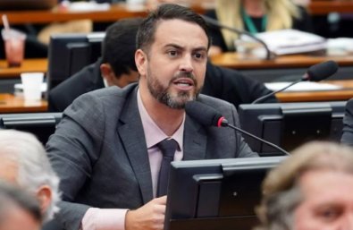 LEO MORAES.jpg