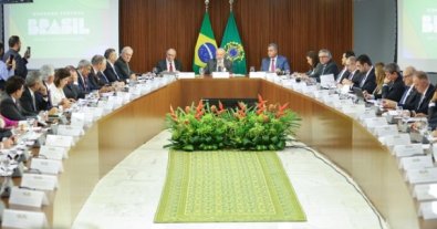 LULA E GOVERNADORES.jpg