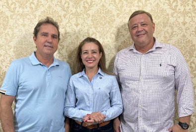 MORETTI TIAO E NOVO SECRETARIO.jpg