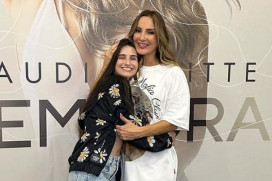 BAILARINA MORTA CLAUDIA LEITTE.jpg
