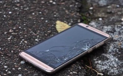celular quebrado