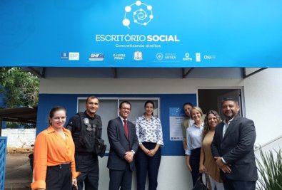 ESCRITORIO SOCIAL AGUA BOA.jpg