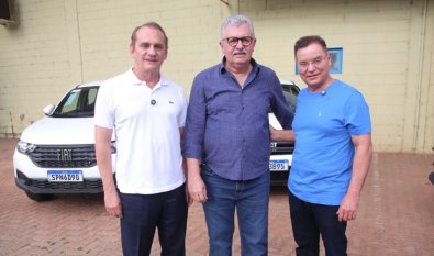 entrega premio peladao.jpg