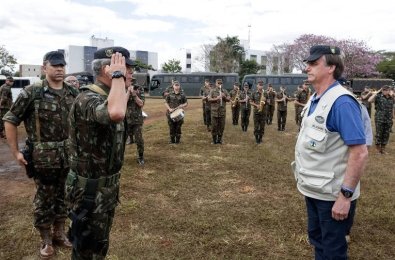 bolsonaro-militares