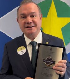 FAGUNDES PREMIOS.jpg