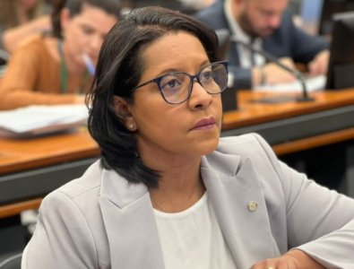 GISELA SIMONA.jpg