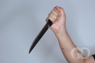 facada, faca.jpg