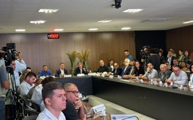 REUNIAO COM MM.jpg