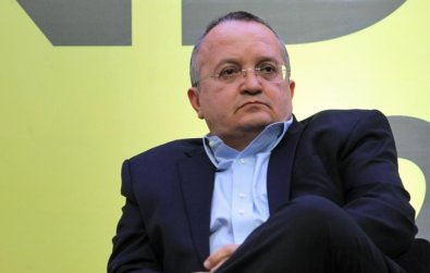 PEDRO TAQUES.jpg