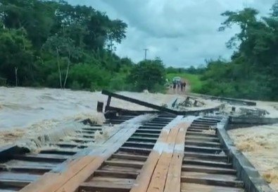 ponte destruida - salto do ceu